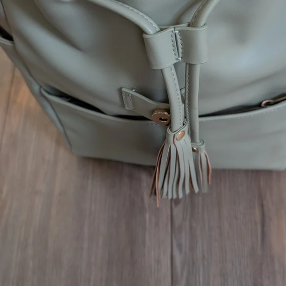 White Elm Luna, Backpack Style Bag - Light Green - Picture 2 of 5